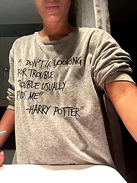 Snapshot of Gaby_pinheirO chatting on October 12, 9:30 am Gaby pinheirO online show from October 12, 9:30 am