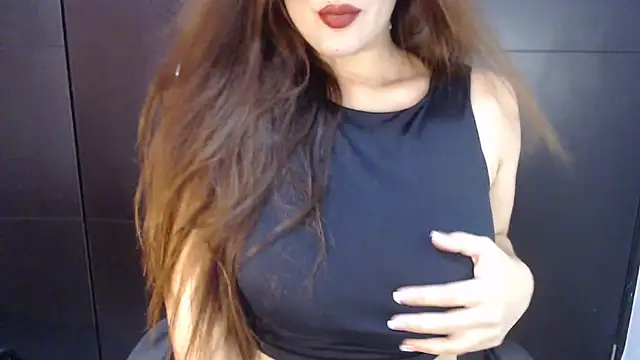 Snapshot of AdharaLujan chatting on December 1, 9:37 pm AdharaLujan online show from December 1, 9:37 pm