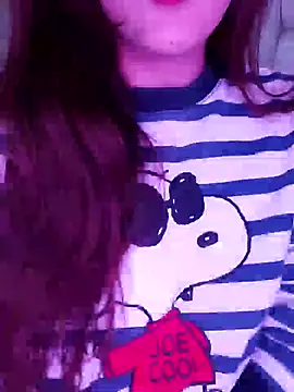 Snapshot of AdharaLujan chatting on December 19, 5:29 am AdharaLujan online show from December 19, 5:29 am