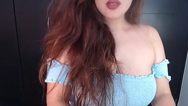 Snapshot of AdharaLujan chatting on January 1, 9:31 pm AdharaLujan online show from January 1, 9:31 pm