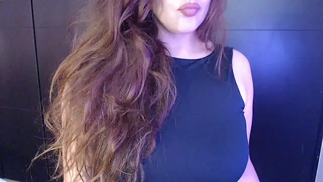 Snapshot of AdharaLujan chatting on February 20, 4:36 pm AdharaLujan online show from February 20, 4:36 pm