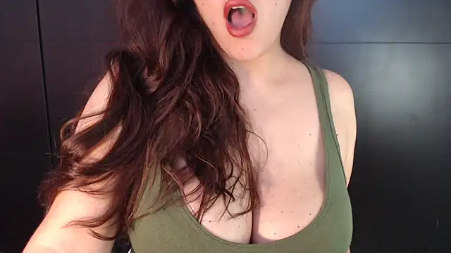 Snapshot of AdharaLujan chatting on March 8, 9:29 pm AdharaLujan online show from March 8, 9:29 pm