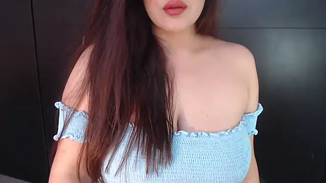 Snapshot of AdharaLujan chatting on March 21, 3:57 pm AdharaLujan online show from March 21, 3:57 pm