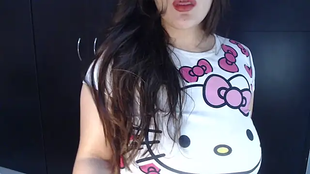 Snapshot of AdharaLujan chatting on September 14, 4:33 am AdharaLujan online show from September 14, 4:33 am