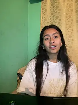 Snapshot of elaine_sun chatting on February 21, 6:07 am elaine sun online show from February 21, 6:07 am