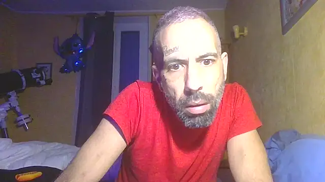 Snapshot of arrow13680 chatting on December 2, 7:20 pm arrow13680 online show from December 2, 7:20 pm