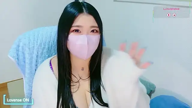 yukinko o  online show from December 20, 1:29 pm