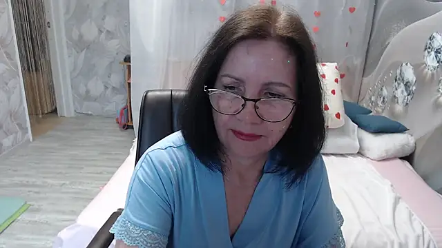 OlgaHottie online show from May 24, 11:32 pm