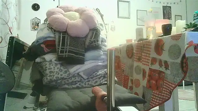 cyril020202 online show from October 22, 8:41 pm