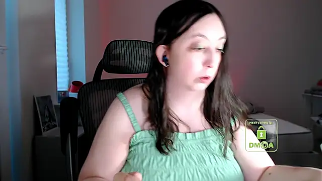 cute and hot online show from March 10, 3:17 pm