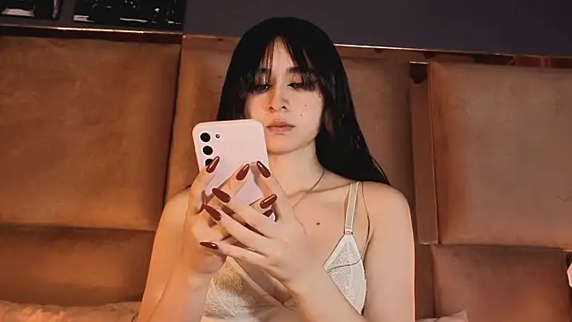 Snapshot of angelinepossy chatting on November 4, 9:36 pm angelinepossy online show from November 4, 9:36 pm