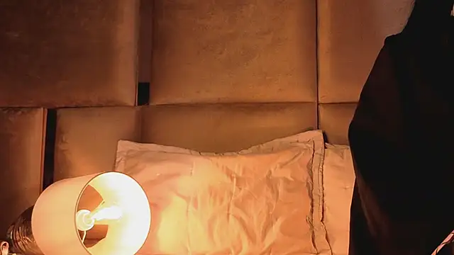 Snapshot of angelinepossy chatting on November 5, 9:26 pm angelinepossy online show from November 5, 9:26 pm