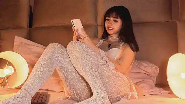 Snapshot of angelinepossy chatting on November 25, 9:48 pm angelinepossy online show from November 25, 9:48 pm