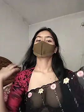 Snapshot of Arisha- chatting on July 3, 6:31 am Arisha- online show from July 3, 6:31 am