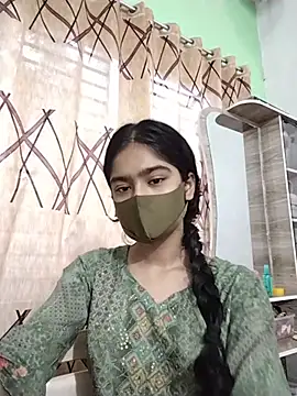 Snapshot of Arisha- chatting on July 13, 10:40 am Arisha- online show from July 13, 10:40 am