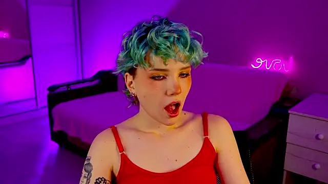 School Love online show from December 11, 1:17 pm