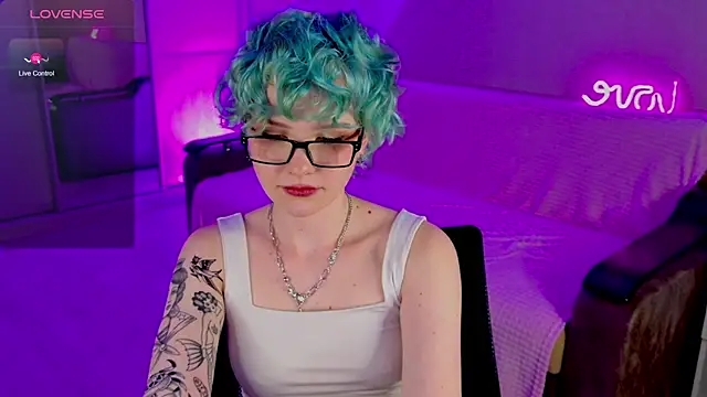 School Love online show from February 23, 4:13 pm