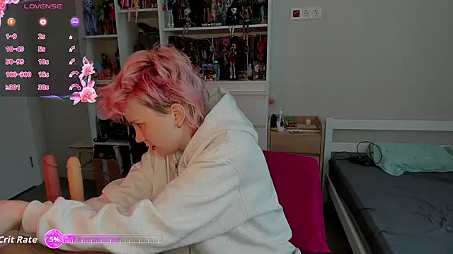 Snapshot of School_Love chatting on January 16, 7:12 am School Love online show from January 16, 7:12 am