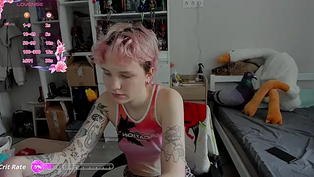 Snapshot of School_Love chatting on February 15, 7:05 am School Love online show from February 15, 7:05 am