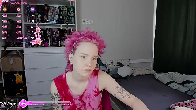 Snapshot of School_Love chatting on March 3, 7:03 am School Love online show from March 3, 7:03 am