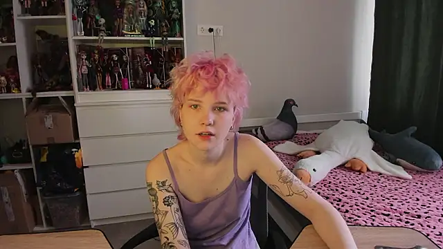 Snapshot of School_Love chatting on March 19, 7:12 am School Love online show from March 19, 7:12 am