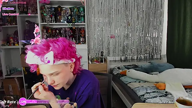 Snapshot of School_Love chatting on April 8, 7:08 am School Love online show from April 8, 7:08 am