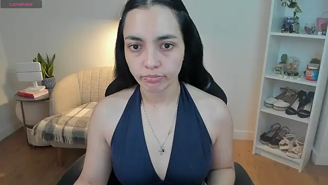  BellaEvans  online show from April 10, 4:50 am