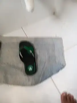 Snapshot of lobomisterioso13 chatting on January 24, 6:14 pm lobomisterioso13 online show from January 24, 6:14 pm