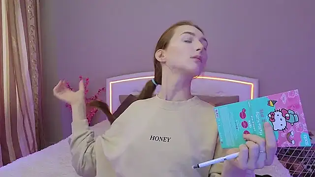 Snapshot of MichaDenver chatting on November 13, 10:47 am MichaDenver online show from November 13, 10:47 am