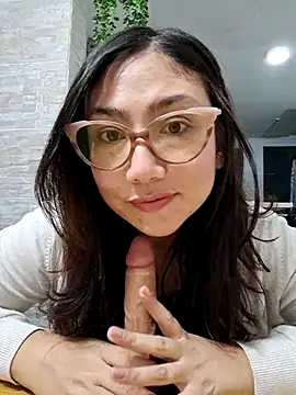 Mia Ruiz online show from March 16, 3:25 am