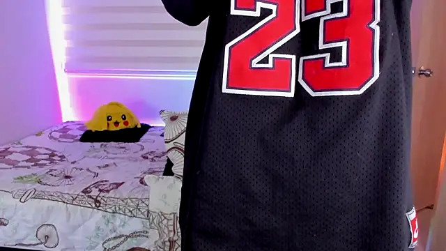 aldrinwhite online show from October 15, 5:24 pm