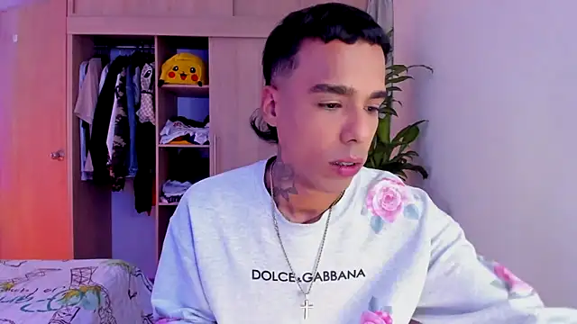 aldrinwhite online show from November 17, 7:30 pm