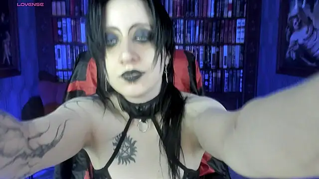 Snapshot of Medusa__Gorgona chatting on November 22, 6:29 pm Medusa Gorgona online show from November 22, 6:29 pm