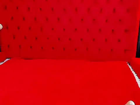 KateTompson  online show from May 22, 8:03 pm