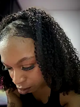 Melany Williams online show from October 8, 1:47 am