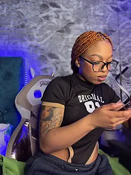 Melany Williams online show from March 31, 1:00 pm