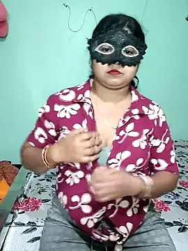 Snapshot of Mourani24 chatting on February 18, 6:37 pm Mourani24 online show from February 18, 6:37 pm