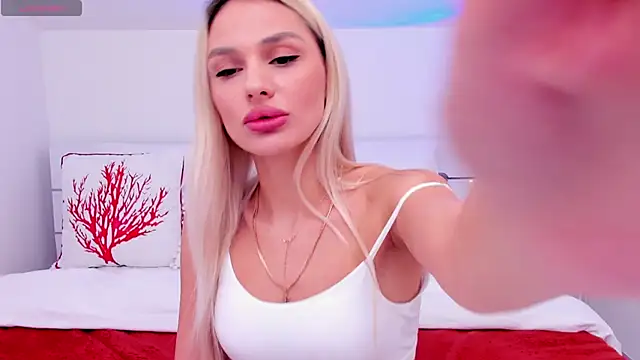 MissLoou online show from January 28, 6:27 am