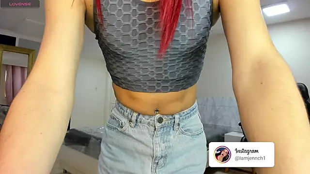 Snapshot of charolbruce_1 chatting on June 19, 11:47 am charolbruce 1 online show from June 19, 11:47 am