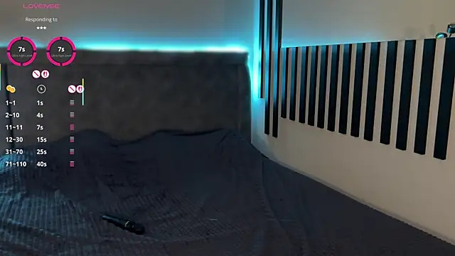 Li Amelie  online show from December 3, 3:21 pm