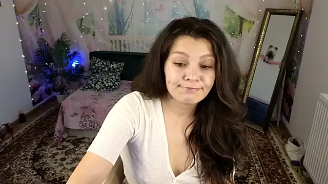MadameDeFeu online show from June 2, 6:48 am