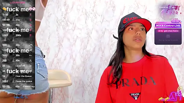 Snapshot of BarbieHotLaura chatting on January 12, 11:58 pm BarbieHotLaura online show from January 12, 11:58 pm