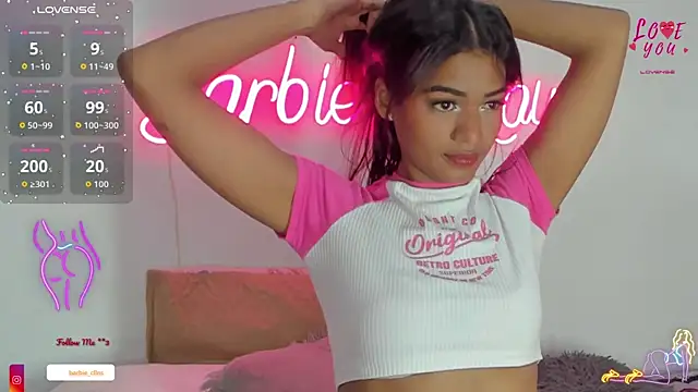 Snapshot of BarbieHotLaura chatting on September 21, 10:00 pm BarbieHotLaura online show from September 21, 10:00 pm