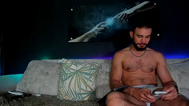 Snapshot of Crhis_N_Derek chatting on February 15, 11:36 pm Crhis N Derek online show from February 15, 11:36 pm