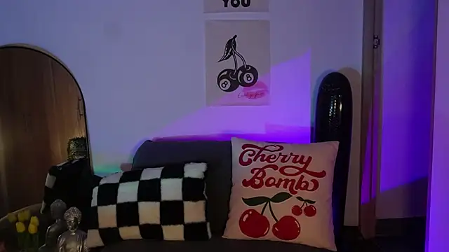 salome-brown online show from November 7, 9:48 pm