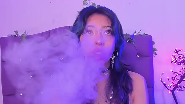 Nyx nayla online show from December 9, 12:19 pm