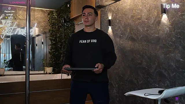 Ryan Hunt online show from November 21, 12:26 pm