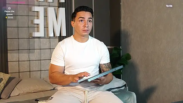 Ryan Hunt online show from January 8, 12:07 pm