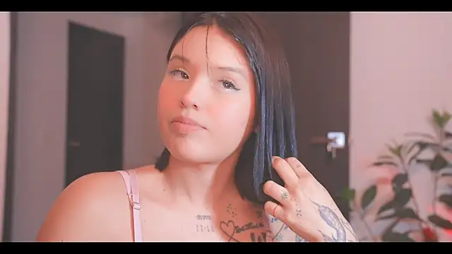 LorenRosse online show from February 11, 11:21 pm