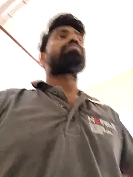 INDIANBOY7439 online show from May 12, 8:33 am